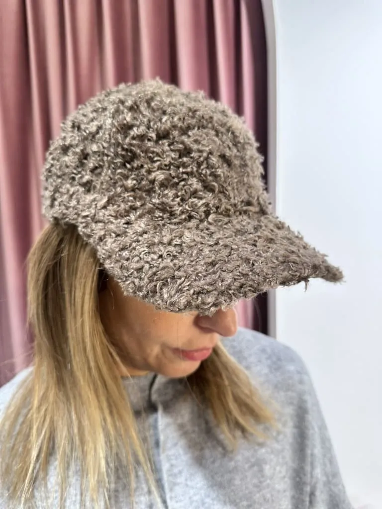 Cappello con Pelo 2