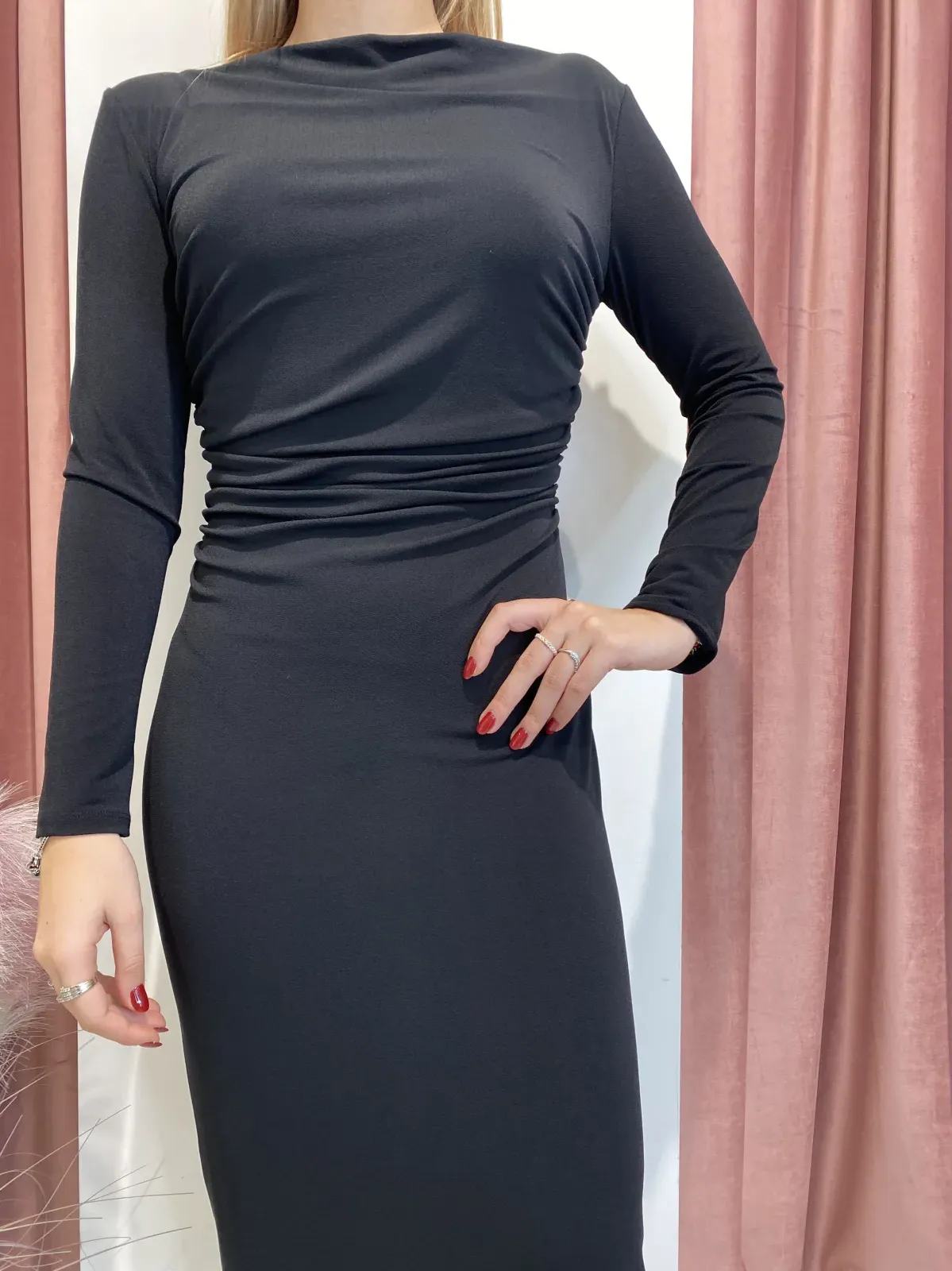 Abito Nero Lungo Vicolo 2