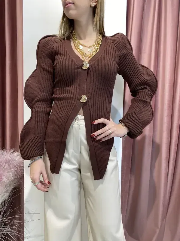 Maglione con Dettagli Oro 2